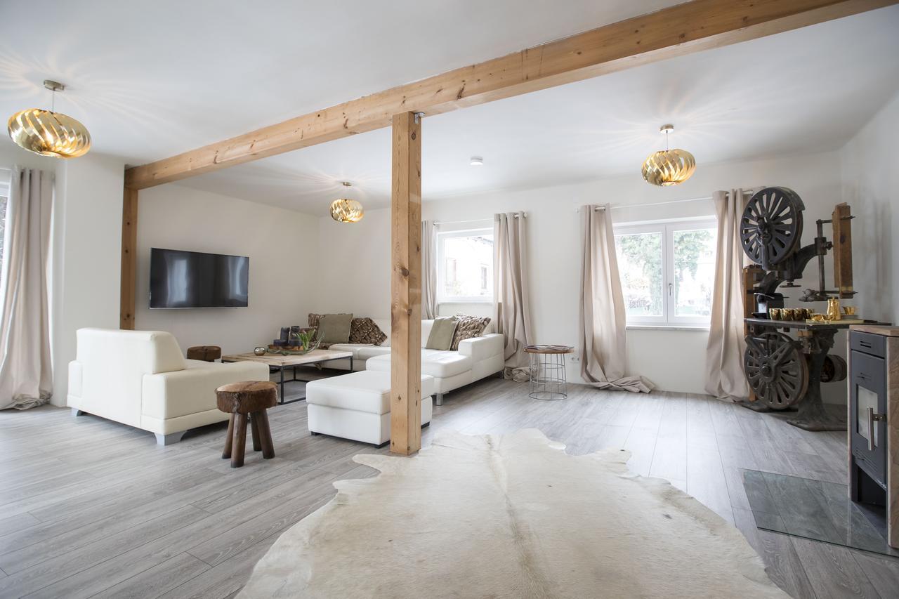 Chalet Happy Family, Secluded Location, 15 Min To Salzburg And Just Short To T Lakes Sound Of Music, Bbq&Bikes&Sunbeds For Free, Up To 14P Golling an der Salzach Luaran gambar